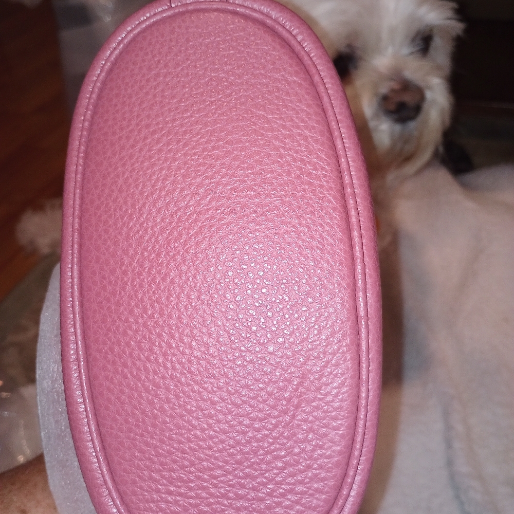 Coach LTHR LANE BCKT w/shoulder strap,Rouge;Never out of bag B4 pics! Gorgeous! - Picture 8 of 12